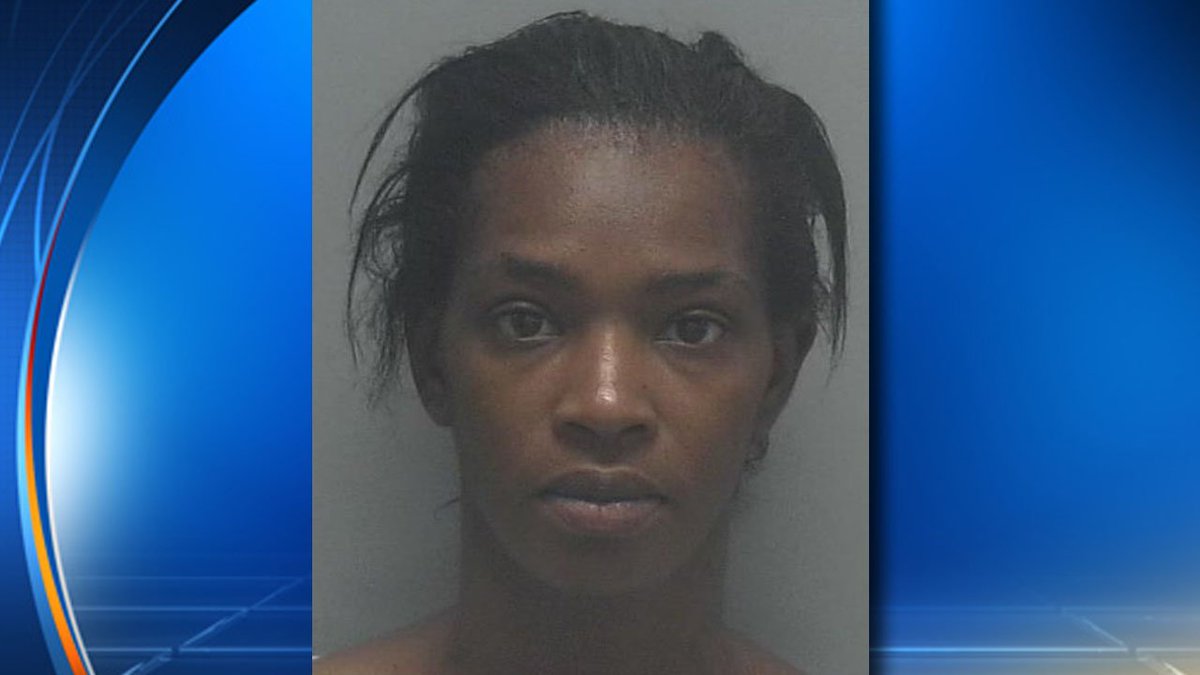 Florida woman stabs boyfriend after he ignores her birthday bit.ly/2gLIuPz https://t.co/XwEJBapidM