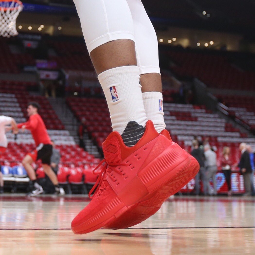 damian lillard signature shoe
