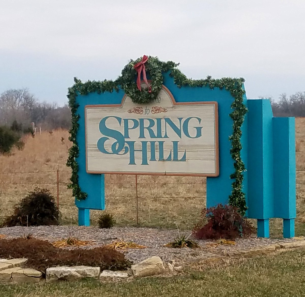 Spring Hill has more than doubled since 2000. Look! 124 new housing units will be completed in 2017 = rapid growth 
blackhawkdevelopment.com/docs/area.asp