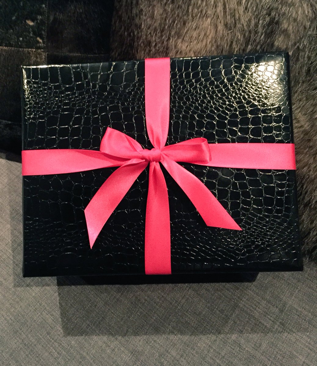 #Day14 #AdventCalendar All I want for #XMas is some #Provence ! Check out our holiday gift 🎁 guide bit.ly/2gLbnvj
