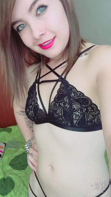 Kathy Violeta’s pics and videos