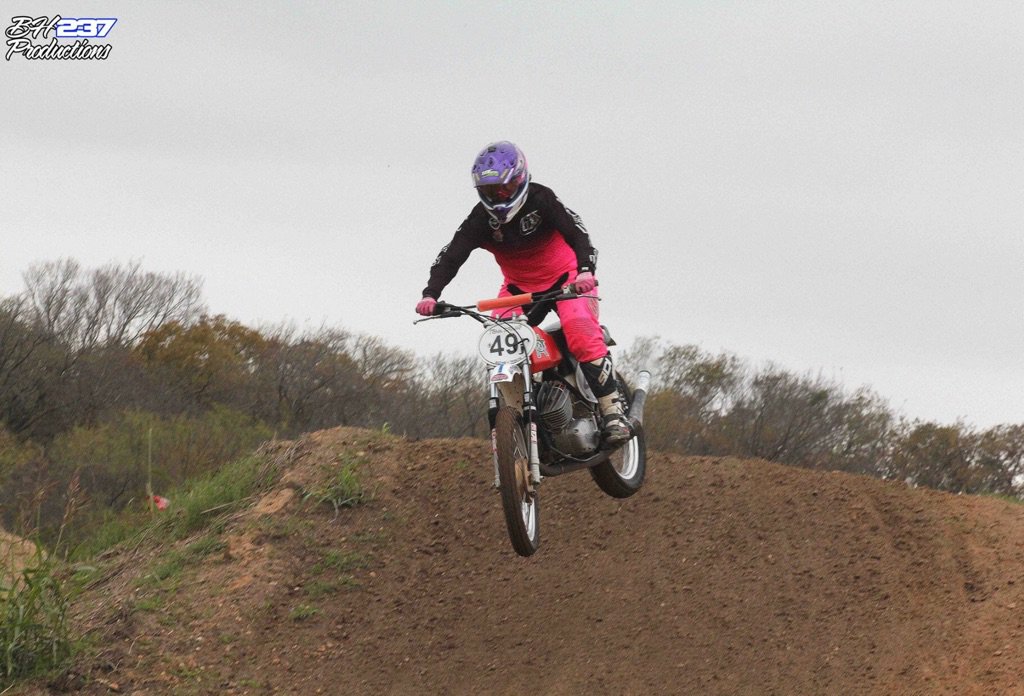 _T_V_R_C's tweet photo. #mxgurl #charlenecampbell on the #cz #wacoeaglesmx #tvrc fall final https://t.co/yYNNYa20hS