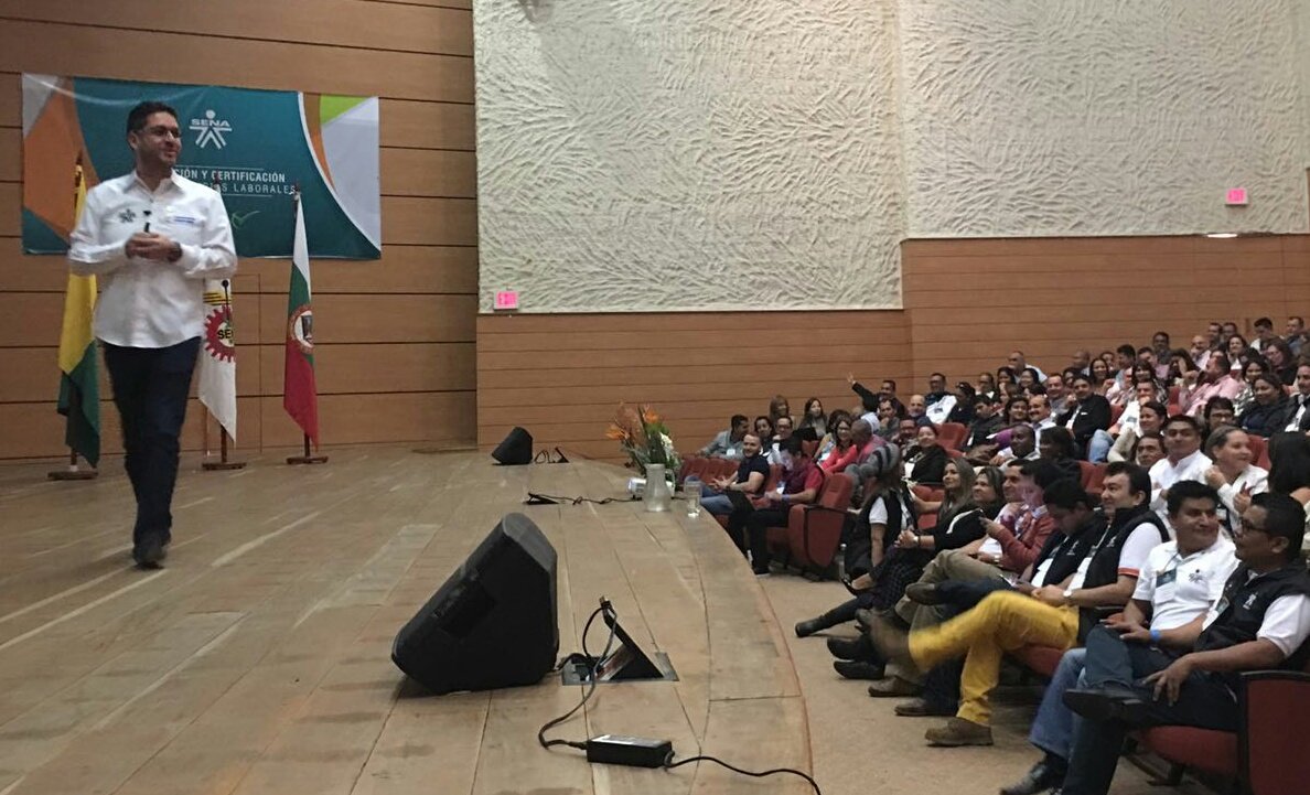 conjuanvaldes's tweet photo. En estos momentos desde Manizales damos inicio al Encuentro Nacional #TúExperienciaVale @SENAComunica https://t.co/KUd1wBg2a2