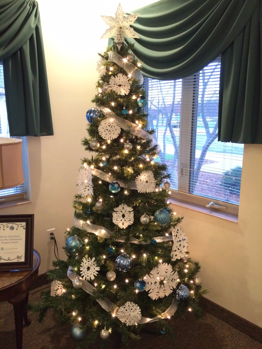 We decorated a tree for residents + families at Railside Living Center with hand-cut snowflakes by our staff. Wishing you Christmas cheer!