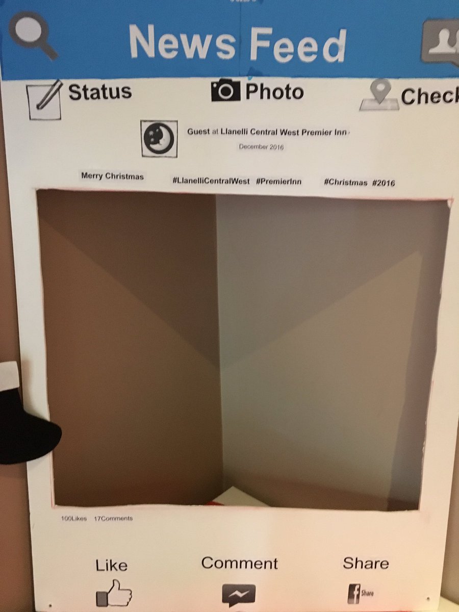 Christmas Selfie Corner <a href="/llanelliwestPI/">Llanelli West PI</a> #PIWOW #christmas2016 @Jdentonswalespi <a href="/LauraEvans81/">Laura EvansWrobleski</a> #southwalespi