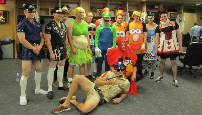 Social Justice Warriors Are Ruining All The Fun. beardroppingsblog.wordpress.com/2016/12/14/soc…