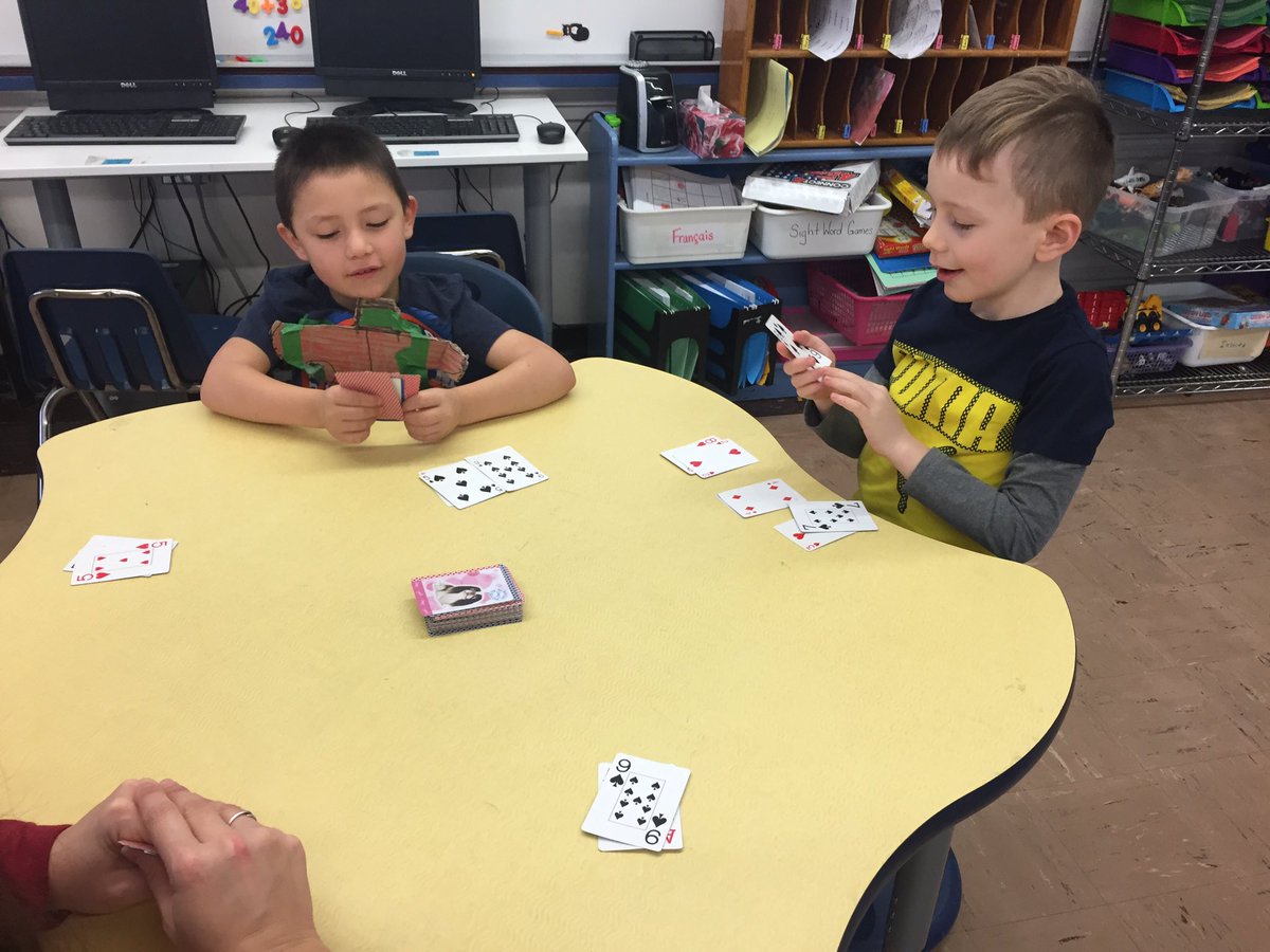 mrsKroom8's tweet image. Ss playing card games to reinforce our make ten strategy..🎣 for 🔟&apos;s #dailymath #firstchat #secondchat any other card games out there?#room8