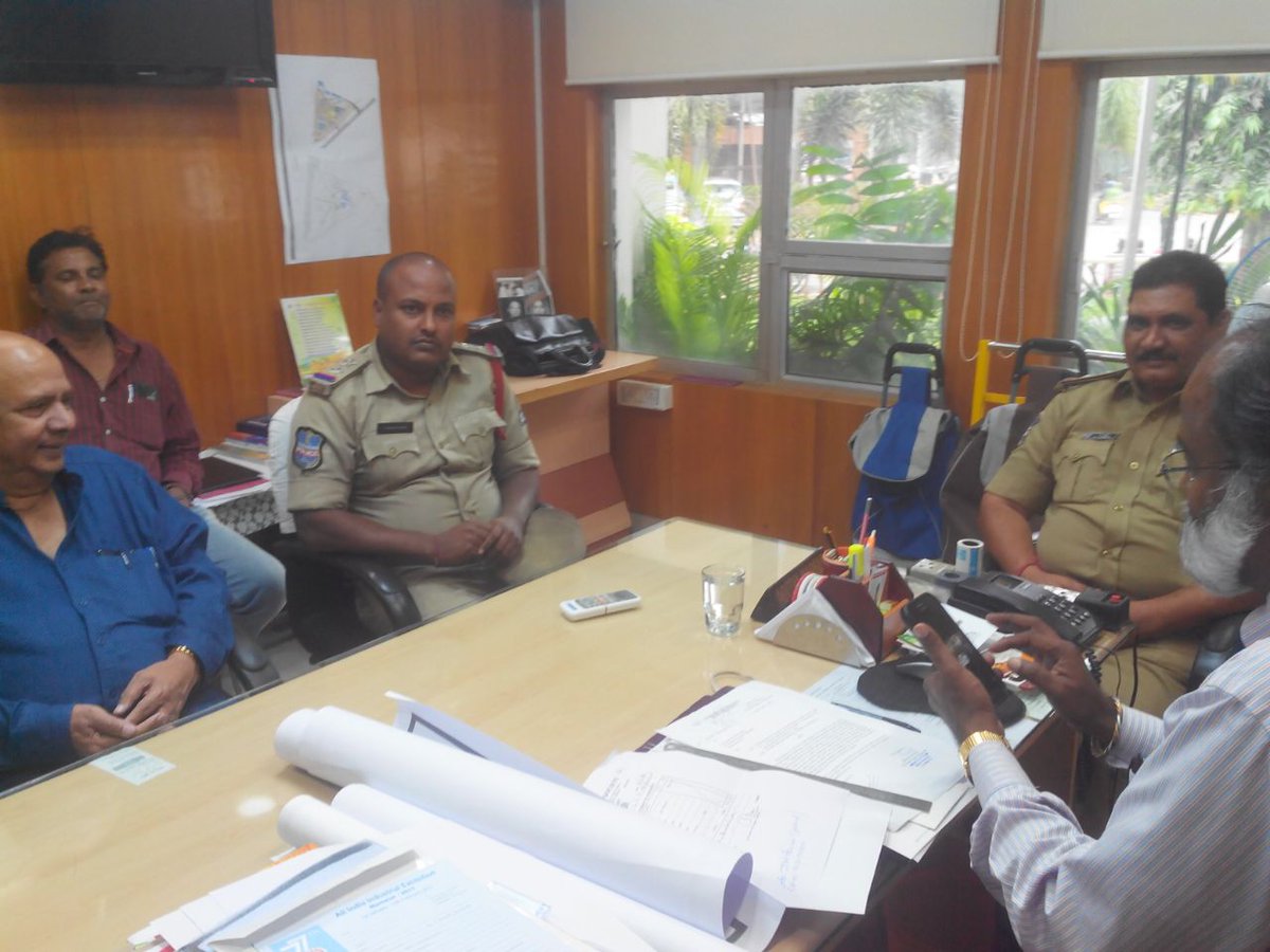 hydcitypolice's tweet photo. Begumbazar Police had conducted a meeting with Exhibition Ground Secretary Mr. Aditya Margam on CCTV installation at their surroundings. https://t.co/sJudzLNyGJ