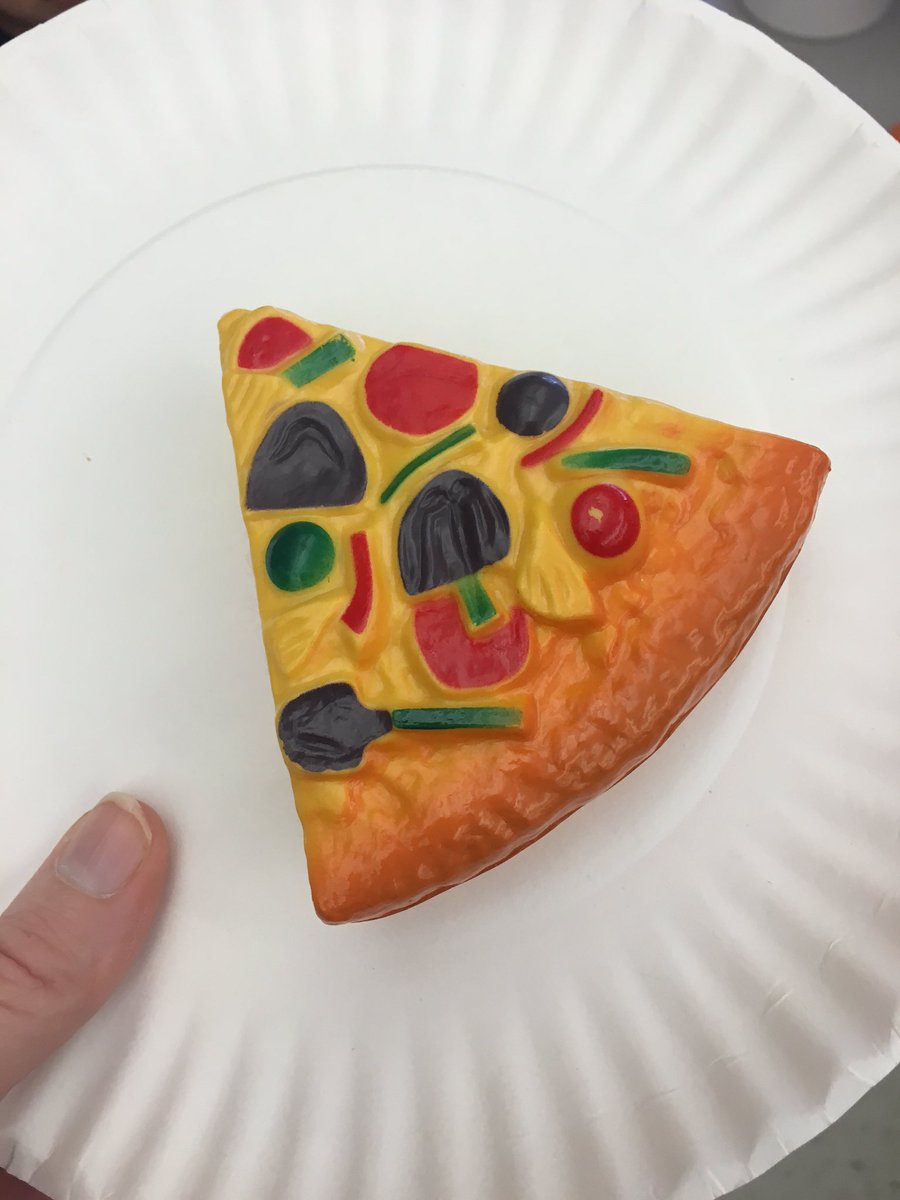 projectbefore1's tweet image. Square box, round pizza, triangle slices, I&apos;m confused?  Math through play is always more fun. #projectbefore #toolsofthemind #amazingstaff