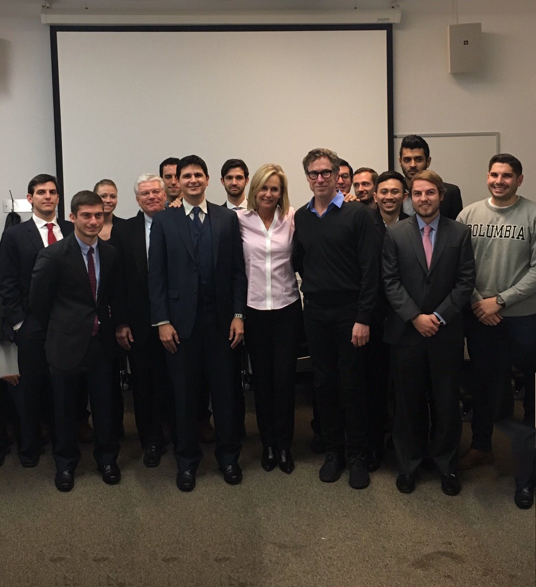 ISDEUSA's tweet photo. Micky Lawler, President of the Women´s Tennis Assoc @WTA, presented a current case to the class, resulting in a dynamic group discussion. https://t.co/oQTblTI9aN