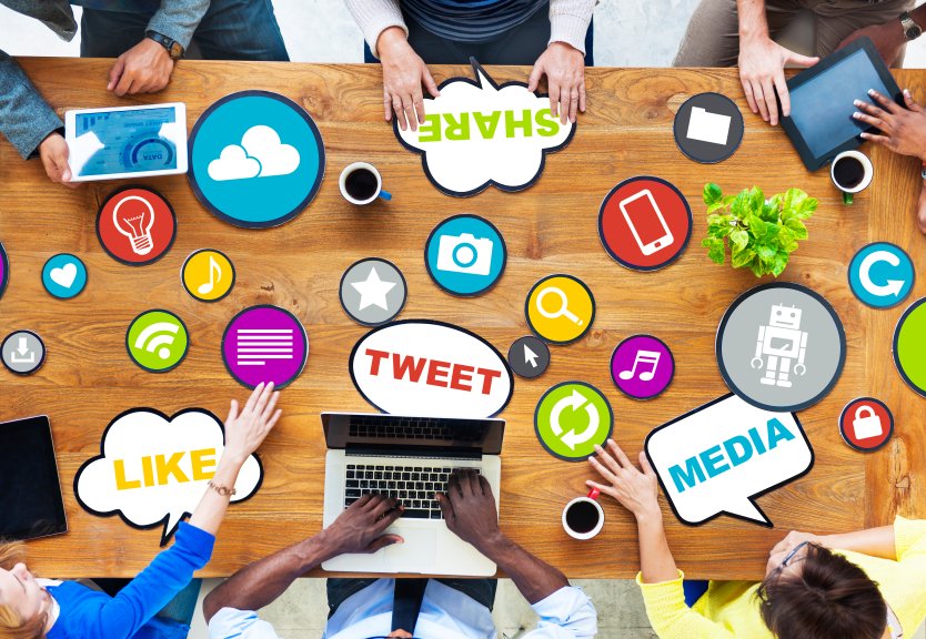 lecese's tweet photo. [#AGENDA] RDV le 10 janvier prochain pour la prochaine séance plénière du CESE ► #Reseauxsociaux : comment renforcer l'engagement citoyen ? https://t.co/lMqfAK3yh8
