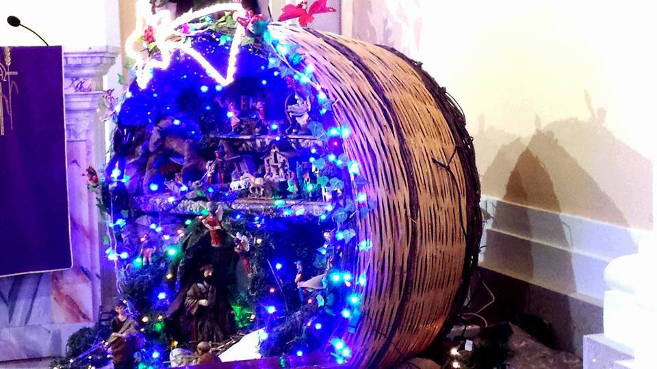 calabriaonline's tweet image. Chiesa di Santa Maria dei Centoferri, #Panaia di #Spilinga. Il caratteristico #Presepe in un grande canestro (a cofana d'antica memoria).