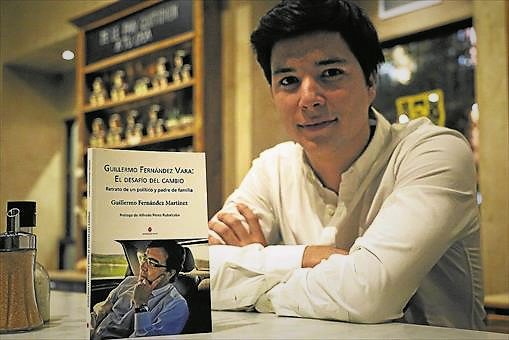 #Opinión | <a href="/fafayala/">Fernando Ayala</a> nos habla de <a href="/EDDC_libro/">El desafío</a> de <a href="/gfernandez15/">Guillermo Fernández</a>, que escribe sobre su padre: <a href="/GFVara/">Guillermo Fdez Vara</a>.
goo.gl/Ufa48X