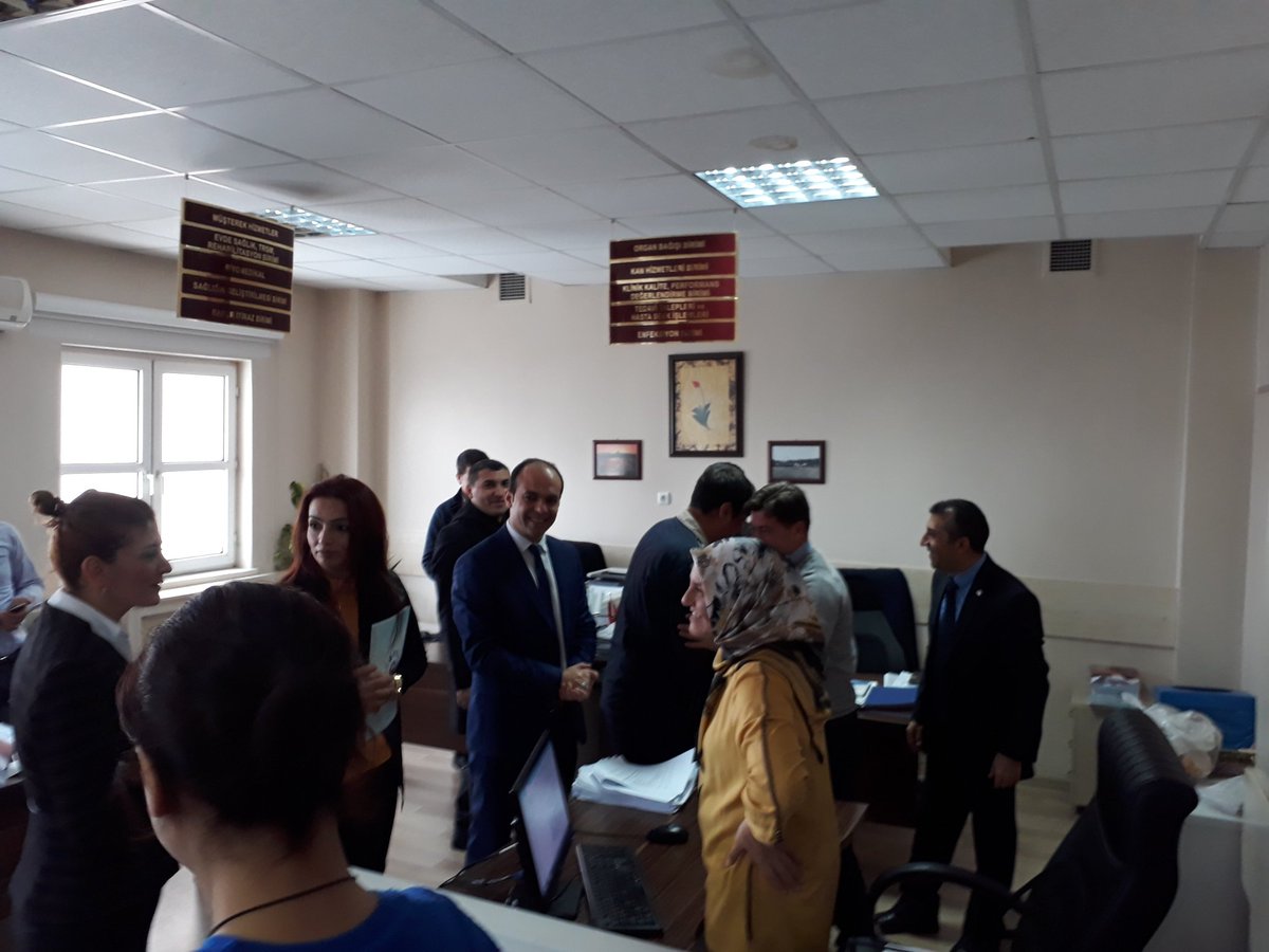 DOGANebu's tweet image. 2017 yılı takvimi  dağıtımı başladı. Tüm teşkilat mensubu arkadaşlarıma teşekkür ederim.