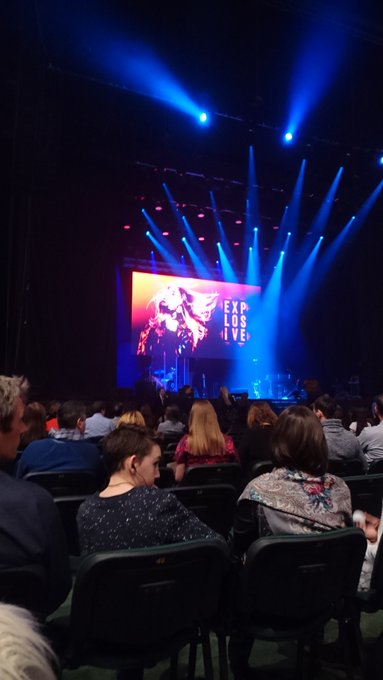 Ok I'm here.soon will start concert https://t.co/46HSX0ZoQx<a href="/tag/follow"class="tags"><span>#follow</span></a><a href="/tag/rt"class="tags"><span>#rt</span></a>