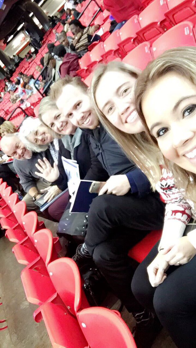SuzanneGrace13's tweet photo. Waiting on our favorite graduate @BpBethany #GSU16 https://t.co/4NVgWRdd69