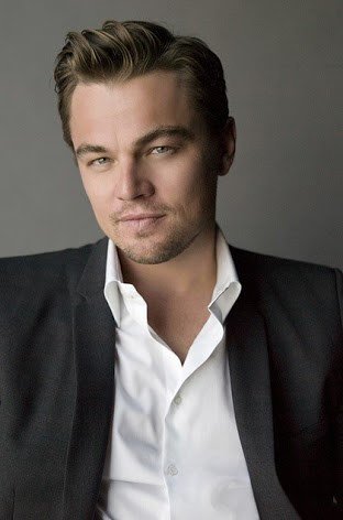 𝑃𝑒𝑟𝑠𝑒́𝑓𝑜𝑛𝑒 - AU Young - tweet media