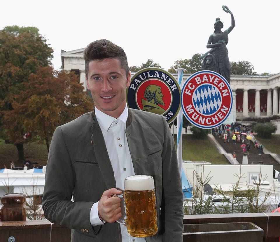 Robert Lewandowski has signed a new deal with Bayern Munich. There's only one way to celebrate.