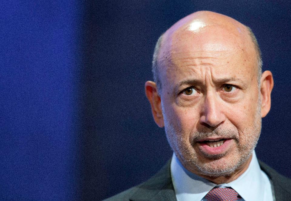 Forbes's tweet photo. 28 of the world's most #PowerfulPeople serve as chief executives of major companies: https://t.co/RJmA1HpGp2 https://t.co/jDYzajUrUr