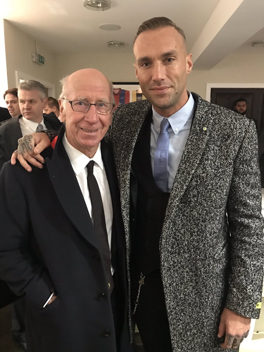 A pleasure to see <a href="/SirBobby/">Sir Bobby Charlton</a> <a href="/ManUtd/">Manchester United</a> . Thanks for having me <a href="/CEO4TAG/">Steve Parish</a> tonight .