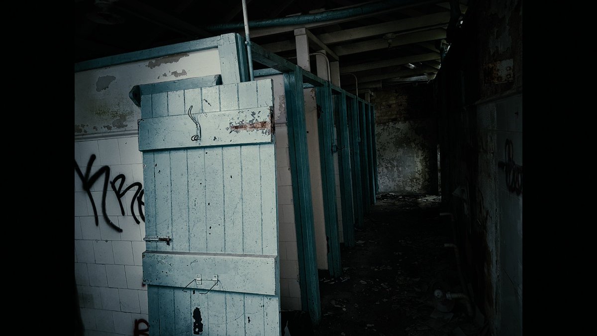Depth_Films's tweet image. As promised, here is part of one of the sets for the Psychological Horror Past Dark, this is part of the Gasgarg Research Facility. @KSRhelp