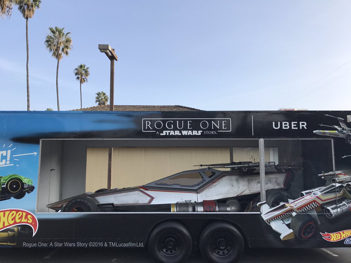 vikingkarwur's tweet photo. Hot Wheels Star Wars X-wing Carship #RougeOne @StarWars @Uber @Uber_LA @Hot_Wheels #uberXWing #StarWars #HWCarships @Uber_IDN #inikeren https://t.co/NB8aTkRebW