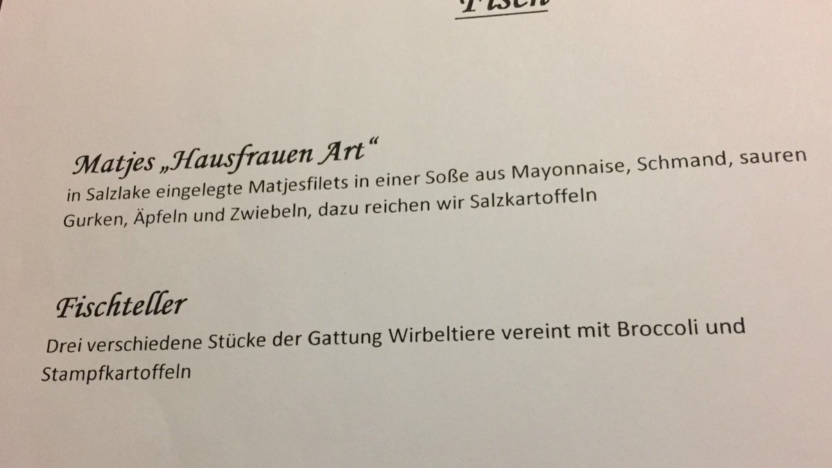 LostLeni's tweet image. Mmmmhhhmm. Beim Wort &quot;Wirbeltier&quot; läuft mir ja schon das Wasser im Mund zusammen. #decisionsdecisions #oberstvonhuhn #axelhacke