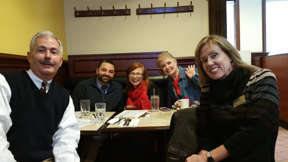 OffbeatBusiness's tweet image. Squeezed in to hear from @RobertsHP #visionchallenge #networking with @MelanieMurphyVO