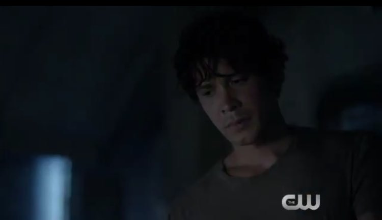 EquipeBellarke's tweet photo. Podemos parar para admirar e entalecer essa cena maravilhosa??? THE 100 TRAILER TODAY https://t.co/N7pnDUnExk