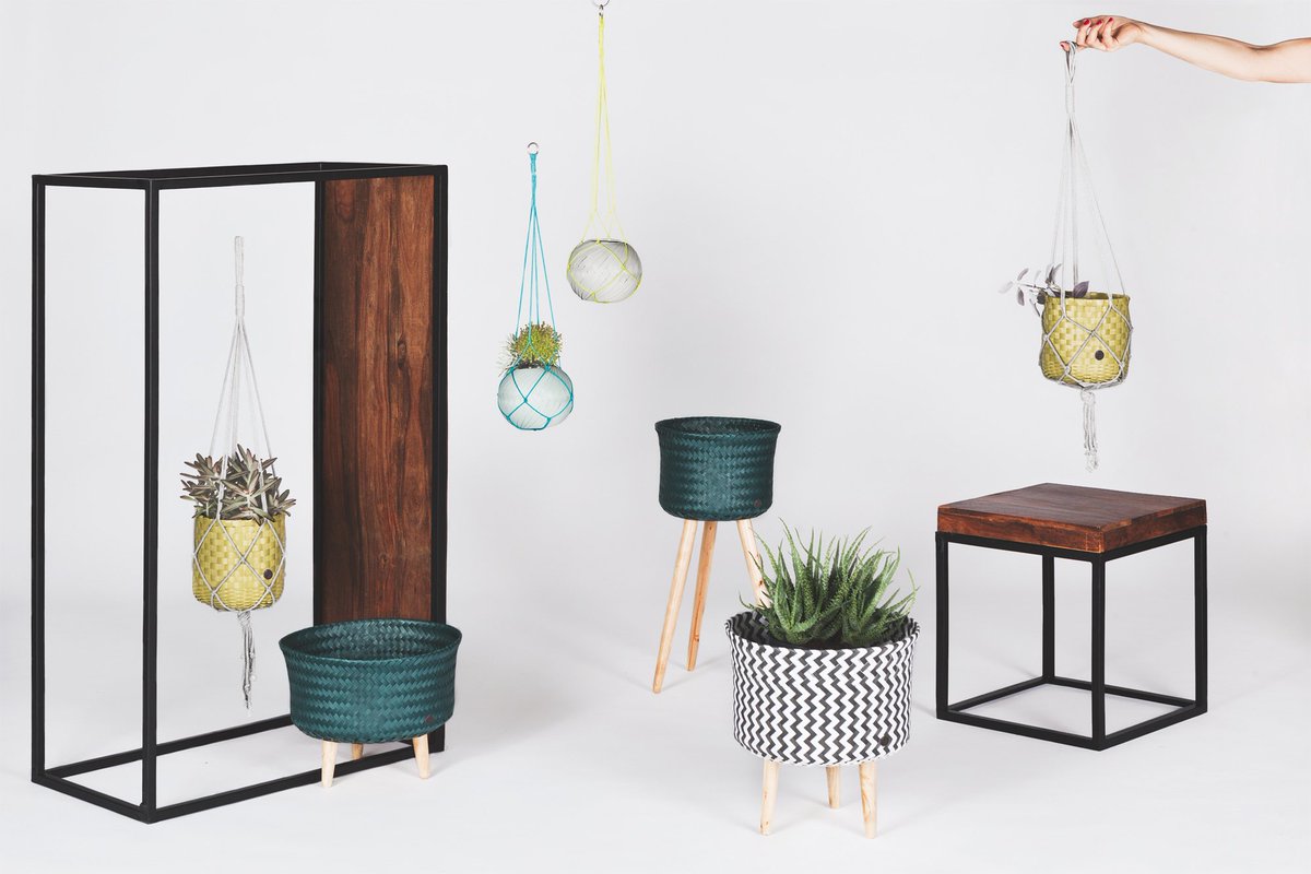 nowastedesign's tweet image. Alle kleuren #potten van @HandedBy weer op vooraad! Bestel op tijd voor de #kerst.bit.ly/2edpPbj #kerstcadeau #fairtrade #bloempot