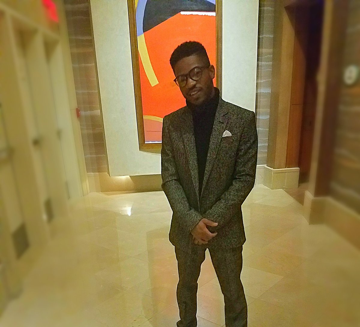 Ktrav_'s tweet photo. You create possibilities when you know your worth 👔 #holidayparty #mensfashion #dapper #finesseem https://t.co/TgZxlgXklw