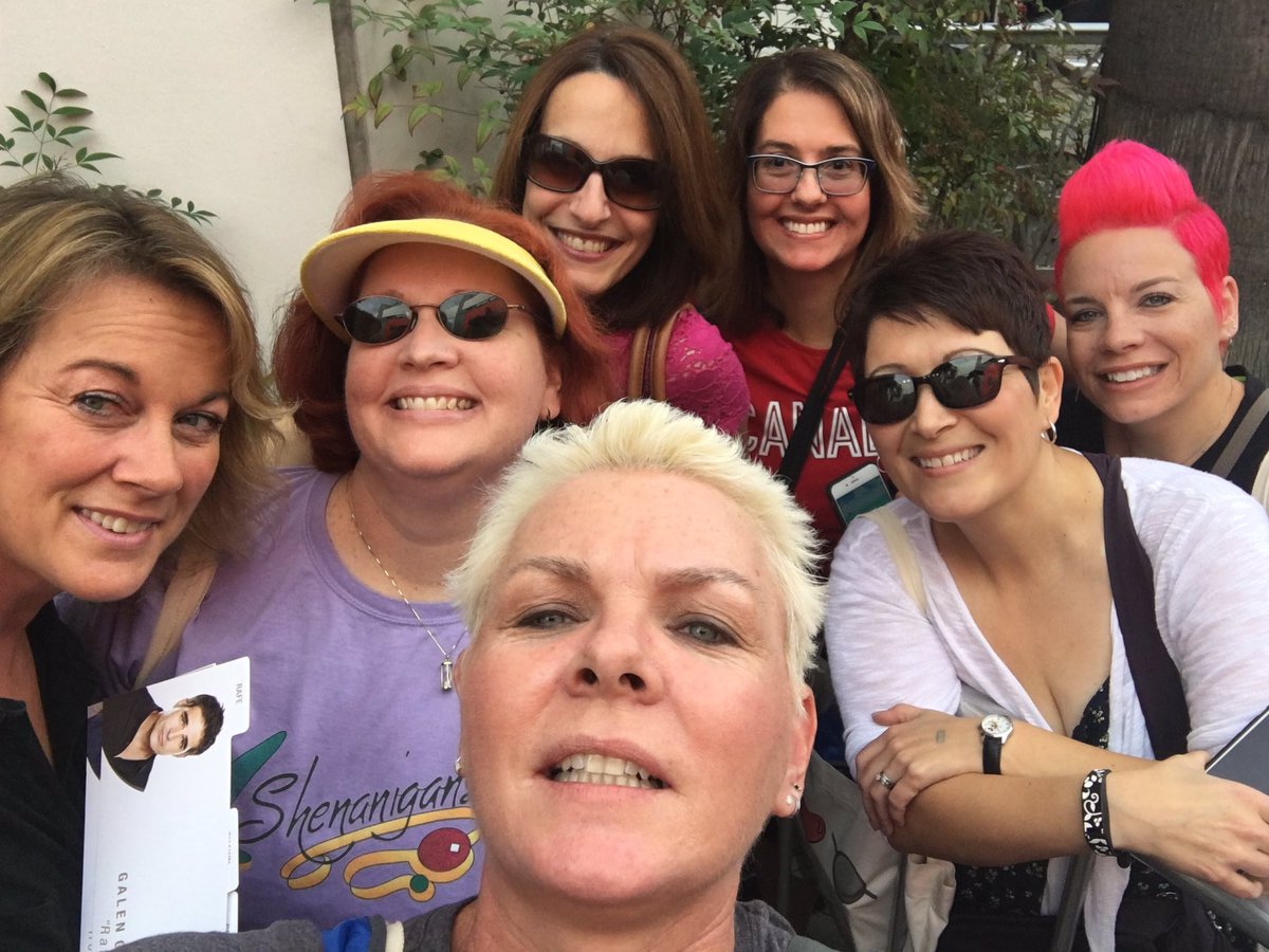 Mc3NancyK's tweet image. Going through pictures today. Big smile when I got to this one. #HappyGirls #MySweetTweeps #SandKTwitterGroup