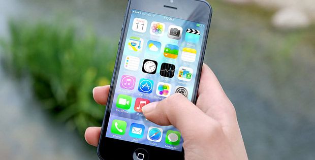 TeamPivot's tweet photo. Digital #Marketing News: Instagram's Live Video Streaming, Snapchat's Personalized Geofilters https://t.co/tgtDuFtnVA via @Carousel30 https://t.co/twOi2ykF20