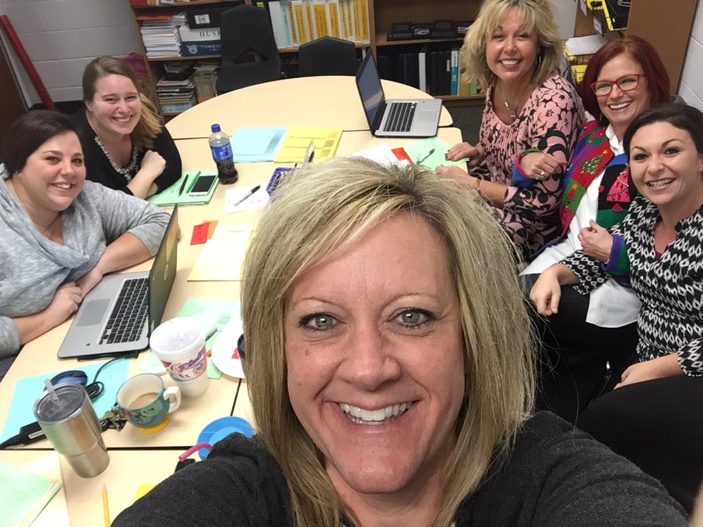 Knights_TLC's tweet image. TLCs MTSS Team ❤️s Seeing Progress #KnightsR7 #tier1instruction #everystudenteveryday