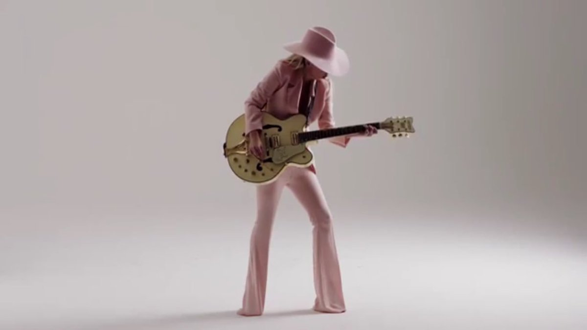 Lady Gaga debuts new 'Million Reasons' video and fans are ... Lady Gaga Million Reasons