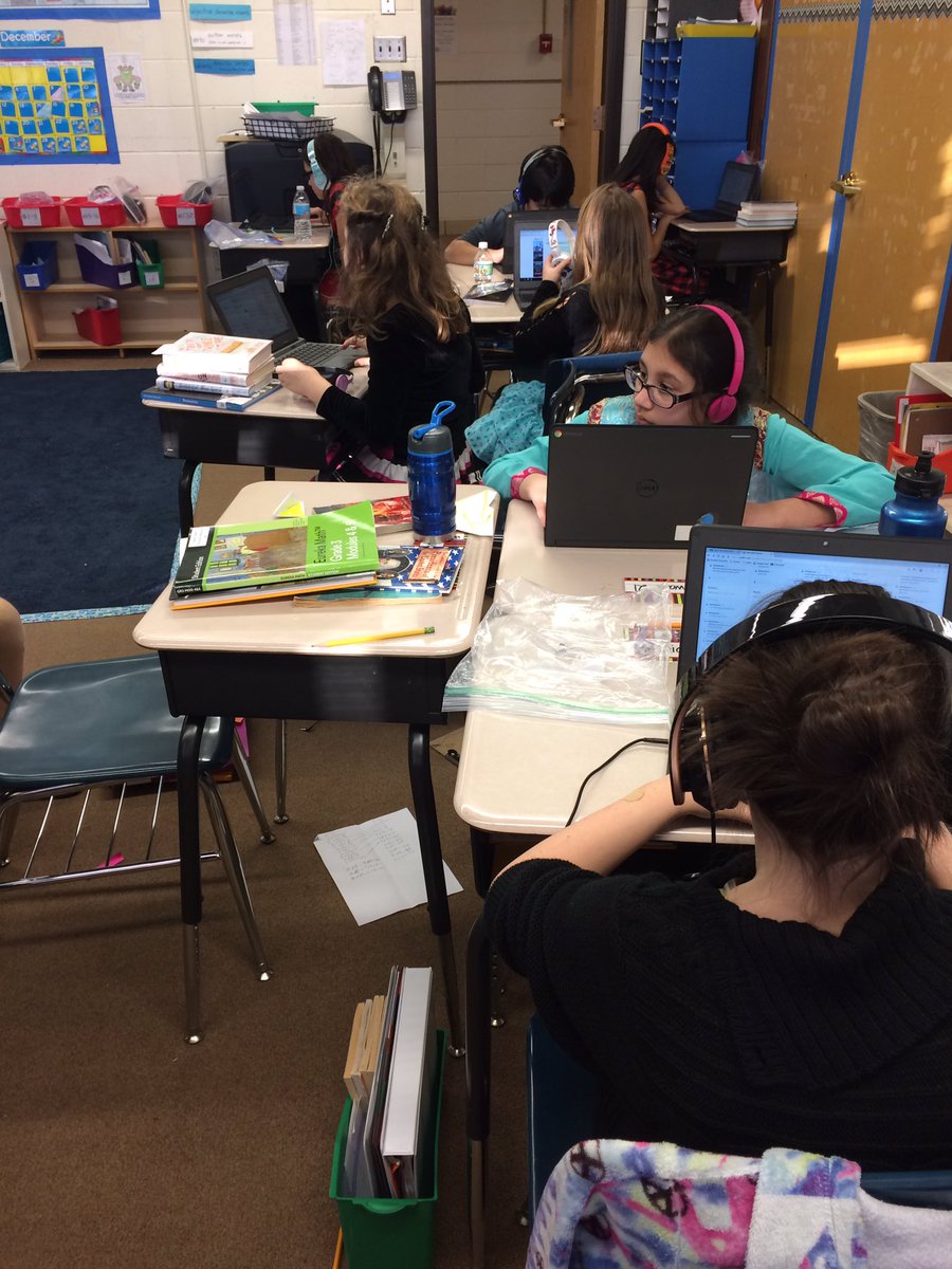 teachmrsley's tweet image. We are enjoying listening to each other's recorded poems and sharing comments! #63success