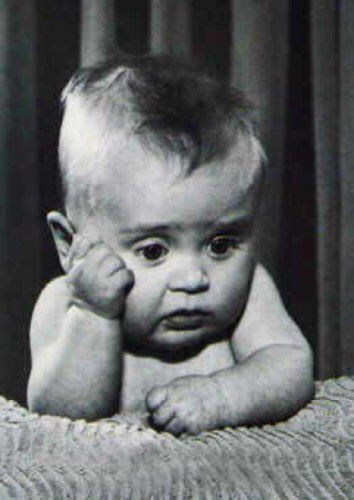 MorbidStudent's tweet image. When you got an F and your parents are grade Nazis... 

#drinkbleach