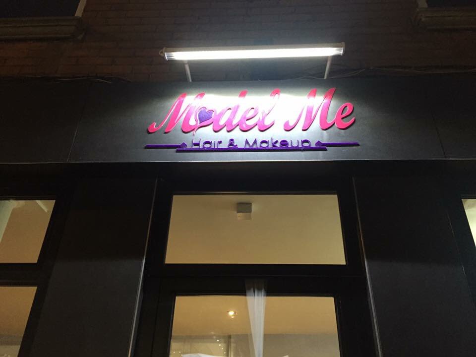 modelmesalons tweet picture
