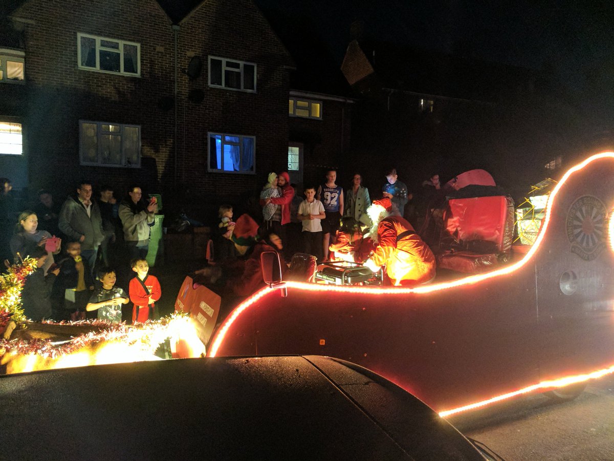 Stanmore, you were amazing tonight! <a href="/key_changes/">Key Changes Music Therapy</a> &amp; <a href="/belgarumagents/">Belgarum Estate Agts</a> loved meeting you all. Thanks for all of your kind donations! #winchsanta