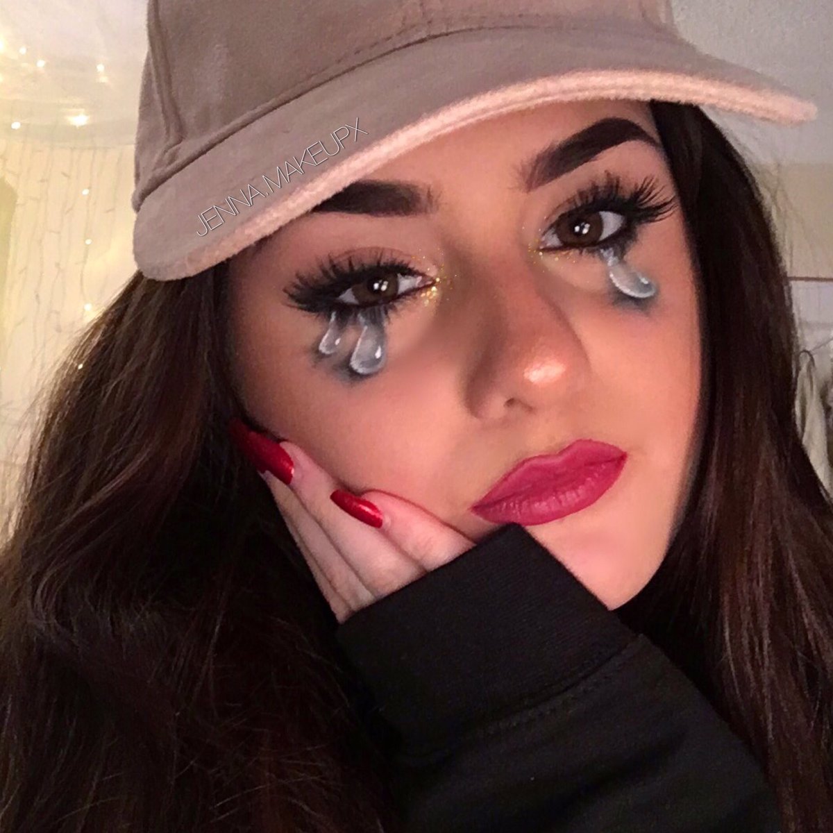jennac_15's tweet photo. When someone doesn't like my makeup π’π #justkidding #notasnapchatfilter https://t.co/FAuQqDuEhq
