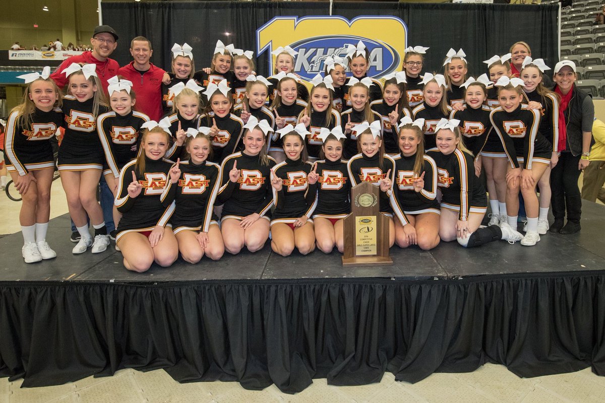 Tonight at 6:30, hear from our <a href="/cn2_Sports/">cn|2 Sports</a>' High School Team of the Week, Bullitt East Competitive Cheer! #StateChamps
(Photo from <a href="/KHSAA/">KHSAA Main</a>)