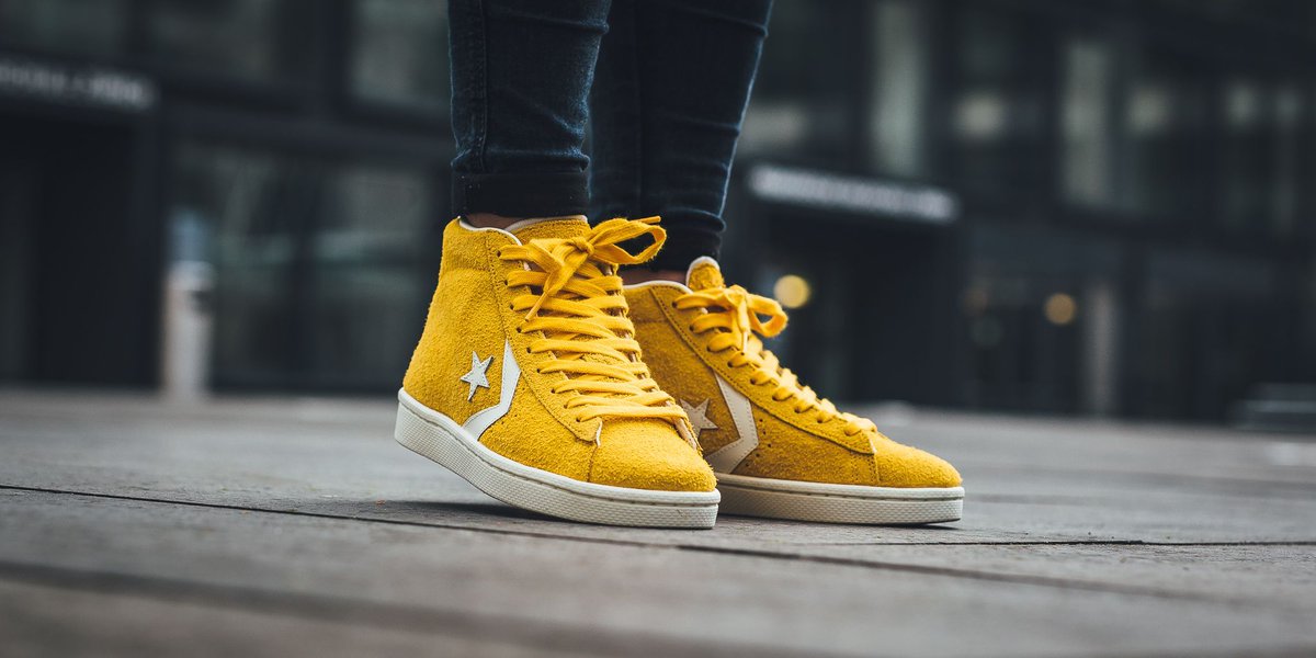 converse pro leather 76 yellow