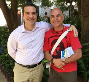 Alexis Tsipras (mit mir) in der Altstadt von Havanna
Mehr auf visitcuba.de
#Cuba #Kuba #Havanna #Fidel #Tsipras #AlexisTsipras