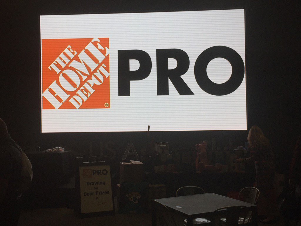 Ready to rock at Everbank!  #homedepot #letsdothis <a href="/LangstonVictor/">Victor Langston</a> @jrieves <a href="/BrockDarby1/">@BrockDarby</a> #orangebucketlist