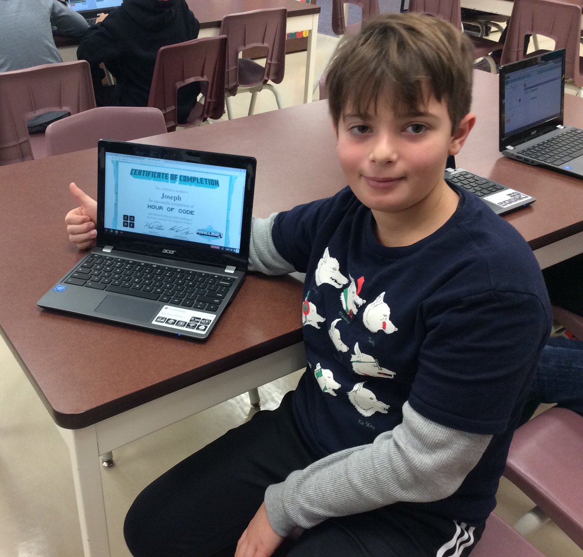marinelli_tl's tweet image. A great sense of accomplishment by Ss @SMD_YCDSB during #HourofCode #BoysCode #ycdsbtls