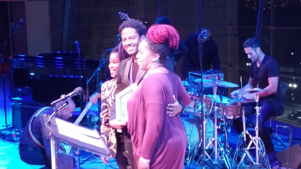 ASCAPFoundation's tweet photo. Asia &amp; Nicole Ashford present @Charles_Duke w/ the Reach Out and Touch Award at the #ascapfoundation awards. @SimplyMissNikki @AsiaAshford https://t.co/rMzcFQHrEw