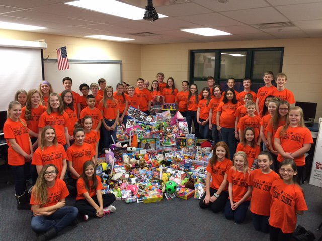 dlpmspanther's tweet photo. DLPMS Student Council collected Toys for Tots &amp; collected over 550 toys for Gratiot County families in need. Way to show your #PantherPride! https://t.co/WFrYBt3veq
