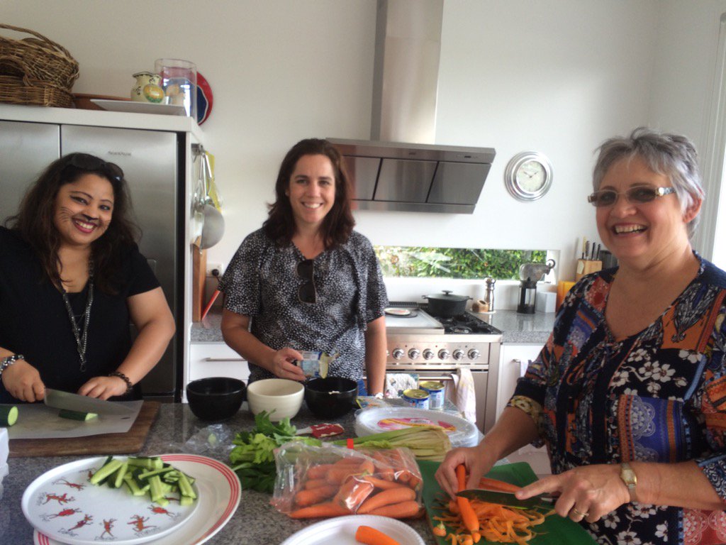 Domestic goddesses at work@KoAwatea <a href="/DianaDowdle/">Diana Dowdle</a> <a href="/becslawn/">Rebecca Lawn</a> <a href="/snehas18/">Sneha Shetty</a>