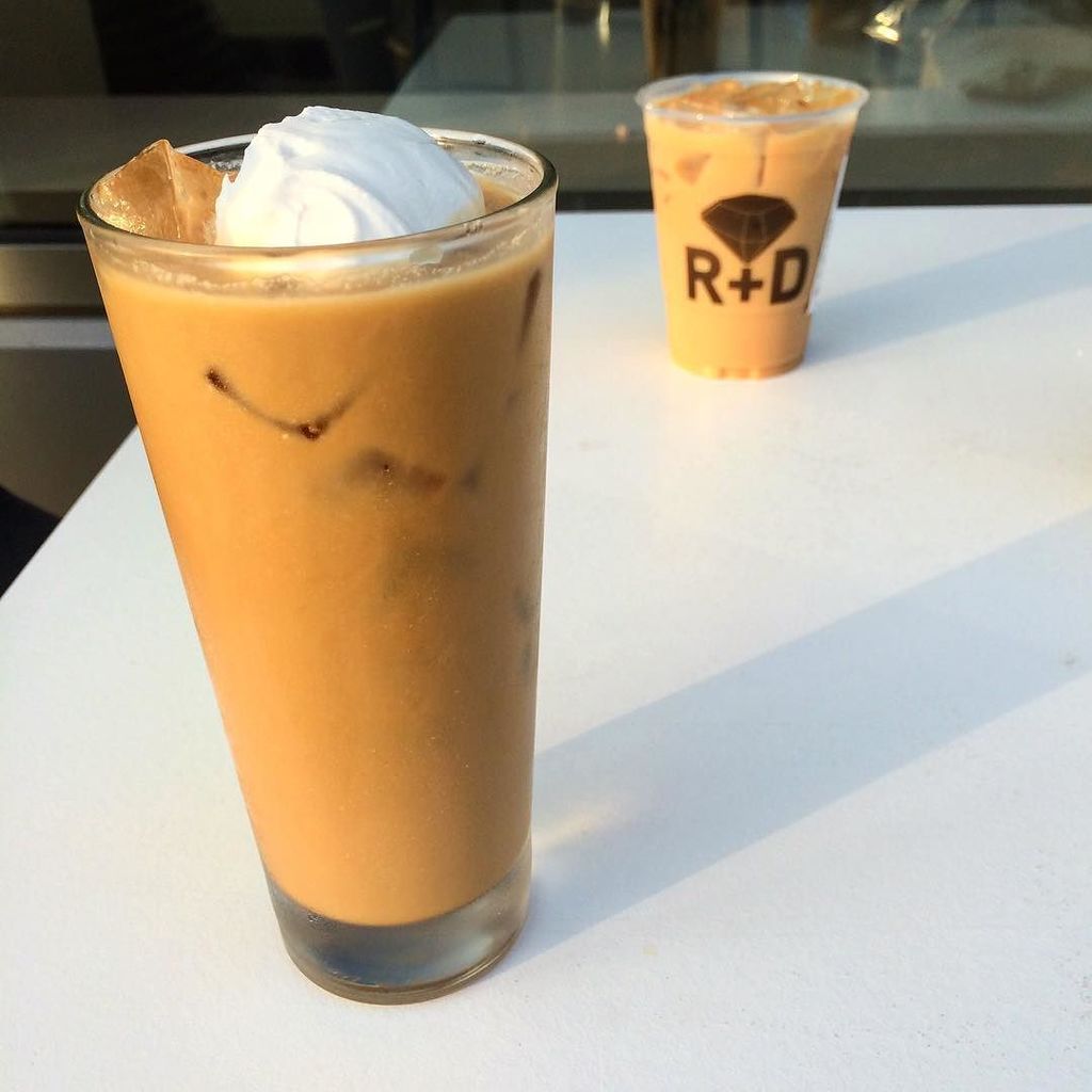 LAblocks's tweet image. Need an afternoon pick me up? Head on over to @theernd at Sunset &amp;amp; Gower and try their super tasty coconut sea salt…