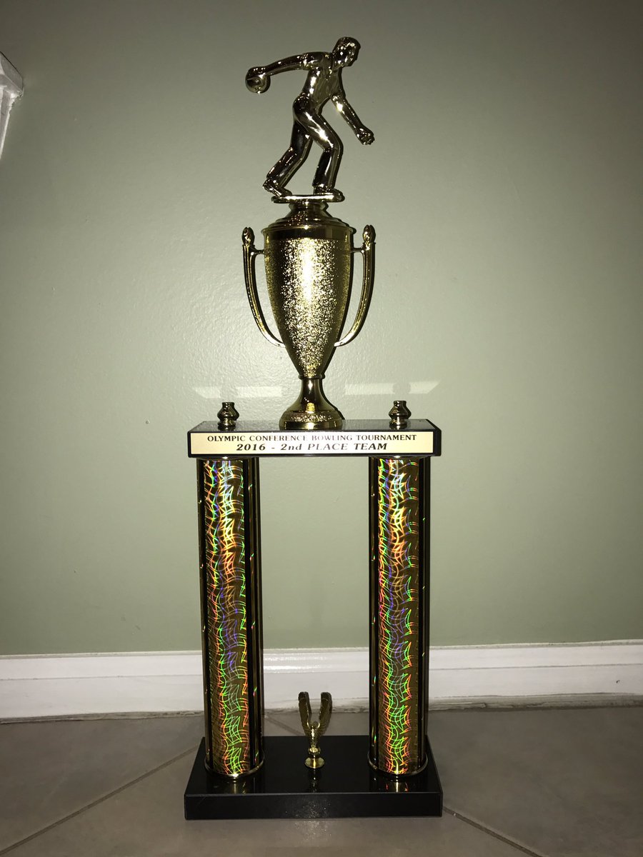 jay3npat3l's tweet photo. Can't explain how much this means to us we are not only a team but a family...len bowling 2nd in the tournament #bowltribe @LenapeAthletics https://t.co/OMgsHKQhDy